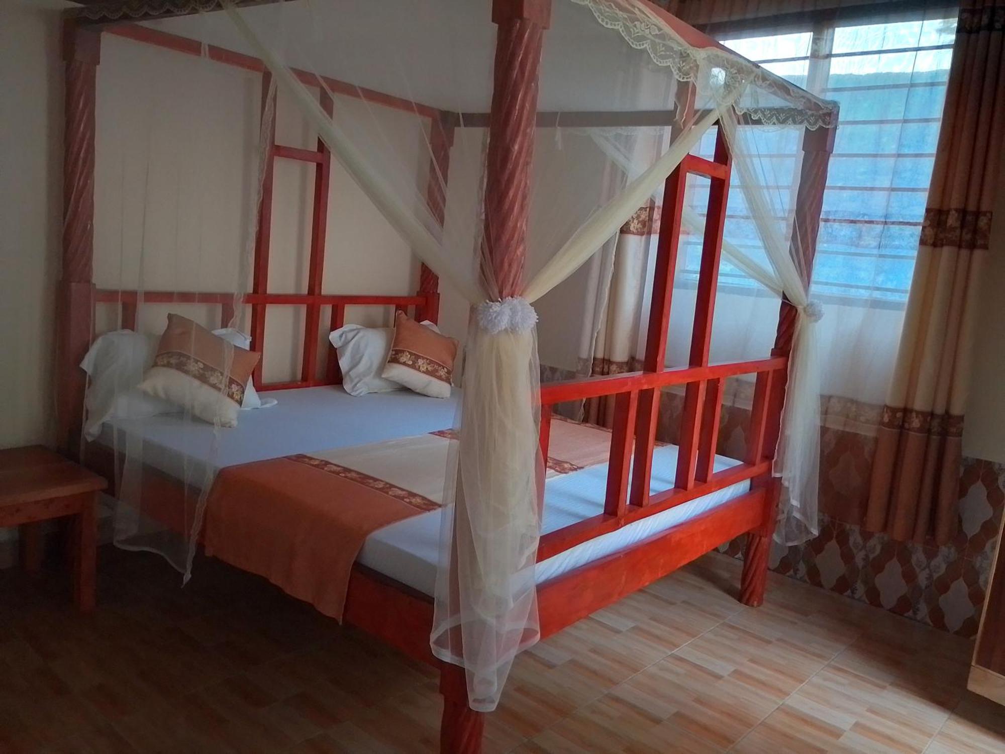 Blessing Holiday Homes - شاطئ دياني الغرفة الصورة